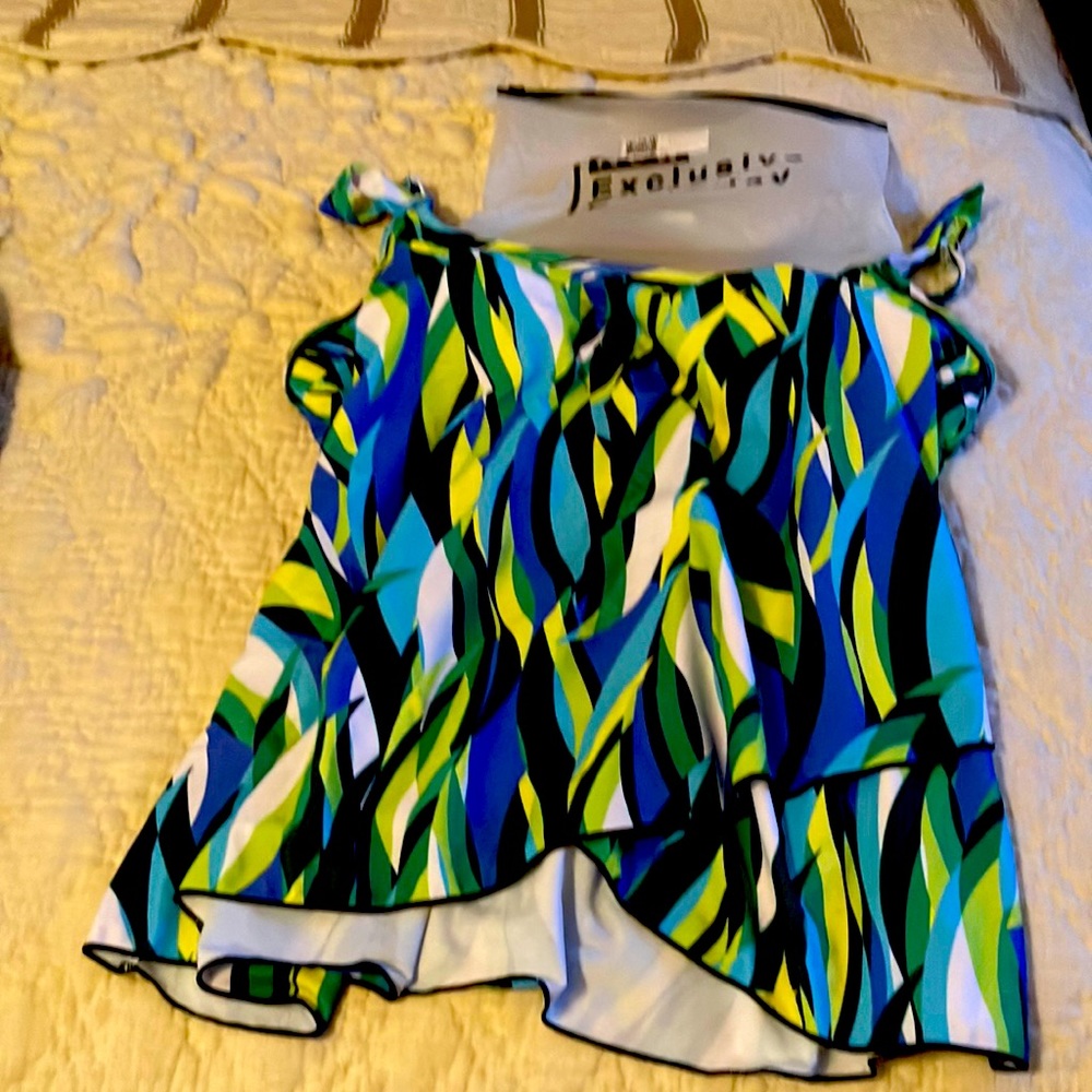 Tankini top new with out tag